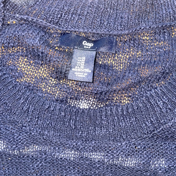 New Women’s Gap Lightweight Striped Sweater - Picture 3 of 8